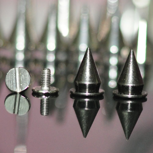 10X14mm Tree Black Nikel Spike 