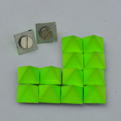 13X9mm Neon Green Pyramid Spike