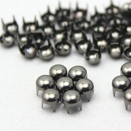 5mm round black nikel prong stud