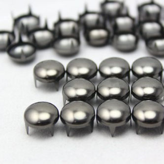 10mm round black nikel prong stud