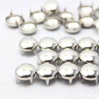 10mm round silver prong stud 