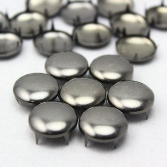 15mm round black nikel prong stud