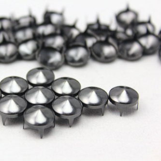 10mm cone black nikel stud